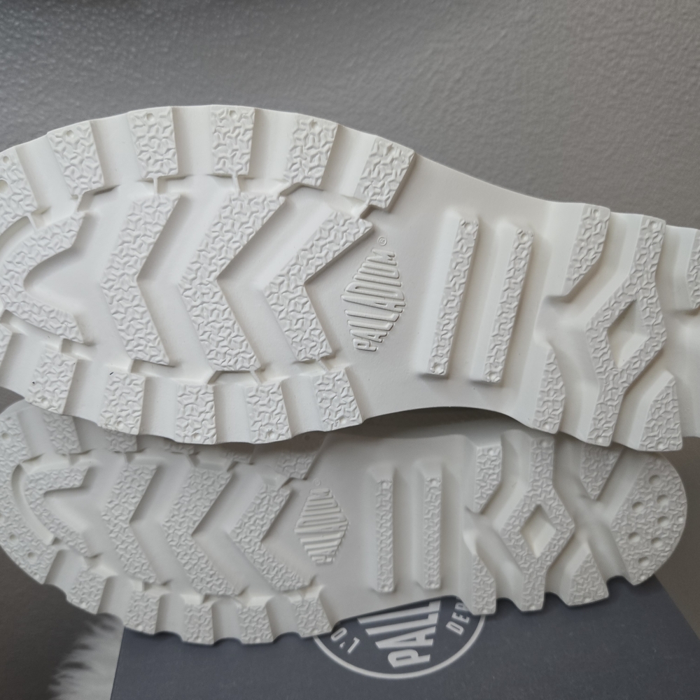 Palladium Womens Pampa White High-Top Sneakers Ret $140 - Picture 10 of 11